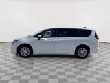 Used 2023 Chrysler Voyager LX image 2