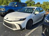 Used 2025 Toyota Camry SE image 2