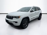 Used 2017 Jeep Grand Cherokee Limited image 3