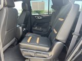 Used 2022 GMC Yukon AT4 image 5