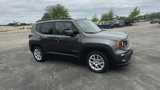 Used 2019 Jeep Renegade Latitude image 2