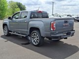 Used 2022 GMC Canyon Denali image 4