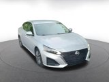 Used 2023 Nissan Altima 2.5 SV image 3