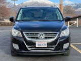 Used 2011 Volkswagen Routan SE image 2
