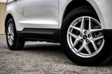 Used 2023 Ford Edge SEL image 2
