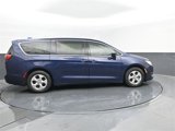 Used 2018 Chrysler Pacifica Touring Plus image 4