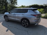 Used 2022 Mitsubishi Outlander SE image 4