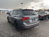 Used 2022 Volkswagen Tiguan SE R-Line image 3