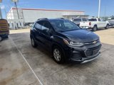 Used 2021 Chevrolet Trax LT w/ LT Convenience Package image 3
