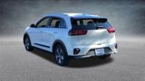 Used 2022 Kia Niro LXS image 5