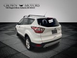 Used 2017 Ford Escape SE image 4