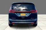Used 2023 Chrysler Pacifica Touring-L image 5