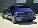 Certified 2022 Porsche Macan image 3