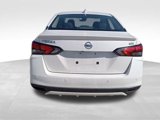 Used 2022 Nissan Versa SR image 6