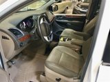 Used 2016 Chrysler Town & Country Touring w/ Driver Convenience Group image 4