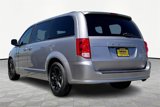 Used 2019 Dodge Grand Caravan SXT image 4