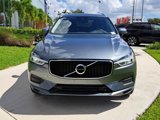 Used 2018 Volvo XC60 T5 Momentum w/ Vision Package image 2