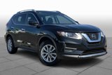 Used 2018 Nissan Rogue SV image 2