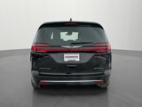 Used 2024 Chrysler Pacifica Select image 6