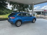 Used 2020 Ford Escape SE image 3