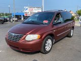 Used 2007 Chrysler Town & Country Touring image 2