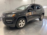 Used 2018 Jeep Compass Latitude w/ Cold Weather Group image 2