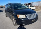 Used 2008 Chrysler Town & Country Touring image 3