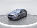 Used 2021 Chrysler Pacifica Touring-L w/ S Appearance Package image 3