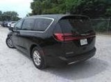 Used 2023 Chrysler Pacifica Touring-L image 2
