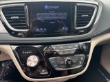 Used 2017 Chrysler Pacifica Platinum image 5
