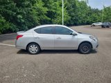 Used 2016 Nissan Versa SV image 3