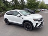 Used 2022 Volkswagen Taos SE image 2