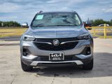 Used 2022 Buick Encore GX Essence image 2