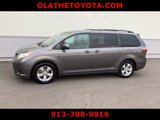 Certified 2017 Toyota Sienna LE image 4