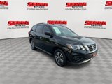 Used 2019 Nissan Pathfinder SV image 3