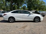 Used 2015 Toyota Camry SE image 2