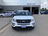 Used 2017 Ford Explorer XLT w/ Equipment Group 202A image 3