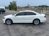 Used 2017 Volkswagen Passat 3.6 SEL Premium image 4