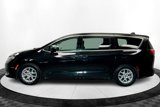 Used 2023 Chrysler Voyager LX image 2