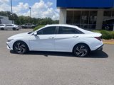 New 2025 Hyundai Elantra SEL image 2