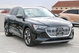 Used 2022 Audi e-tron Premium Plus w/ Premium Plus Package image 3