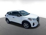Used 2024 Nissan Kicks S image 2