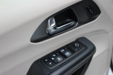 Used 2023 Chrysler Pacifica Touring-L image 6