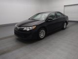Used 2014 Toyota Camry L image 2