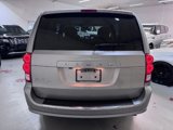 Used 2019 Dodge Grand Caravan SE w/ UConnect Hands-Free Group image 4