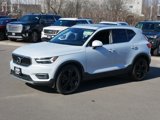 Used 2021 Volvo XC40 T5 Inscription w/ Climate Package image 3
