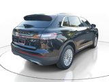 Used 2019 Lincoln Nautilus Premier image 3