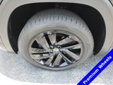 Used 2020 Volkswagen Atlas Cross Sport SE image 4