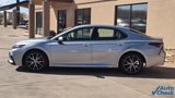 Used 2021 Toyota Camry SE image 4