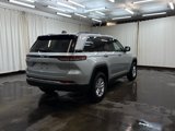 New 2025 Jeep Grand Cherokee Laredo image 6